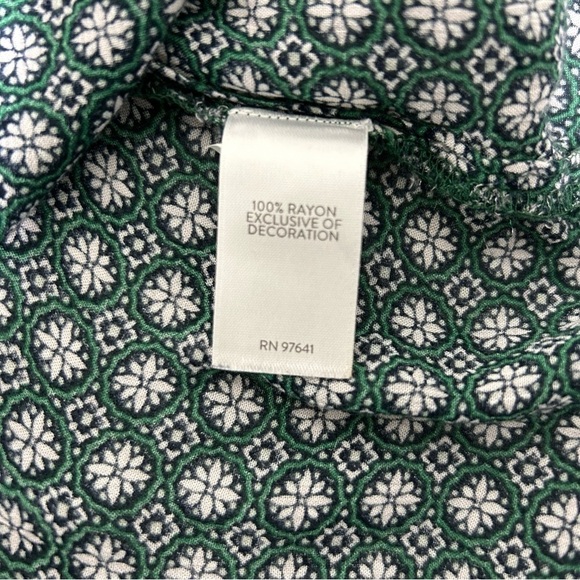 J. Jill Floral Green button down Blouse, Size L - Picture 6 of 6